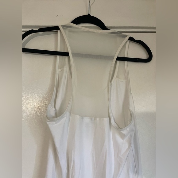 Tommy Bahama White Sheer Shoulder Tank Maxi Dress Size Small - Picture 4 of 6